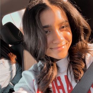 Meet your Posher, Ari